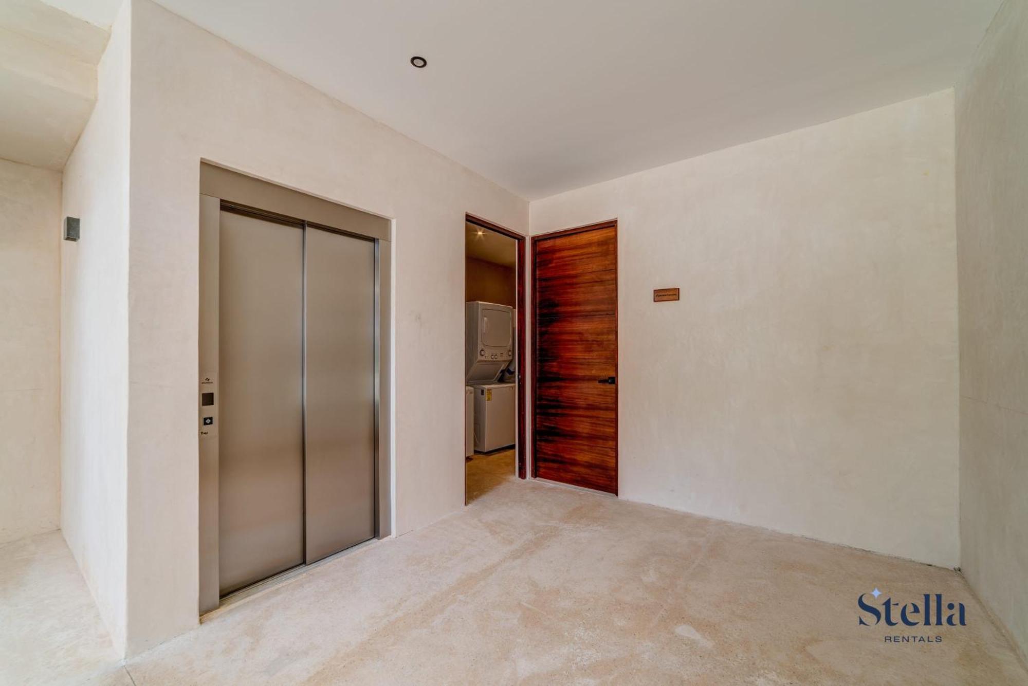 Xibalba Luxe Community With Pool And Gym 5min To Beach