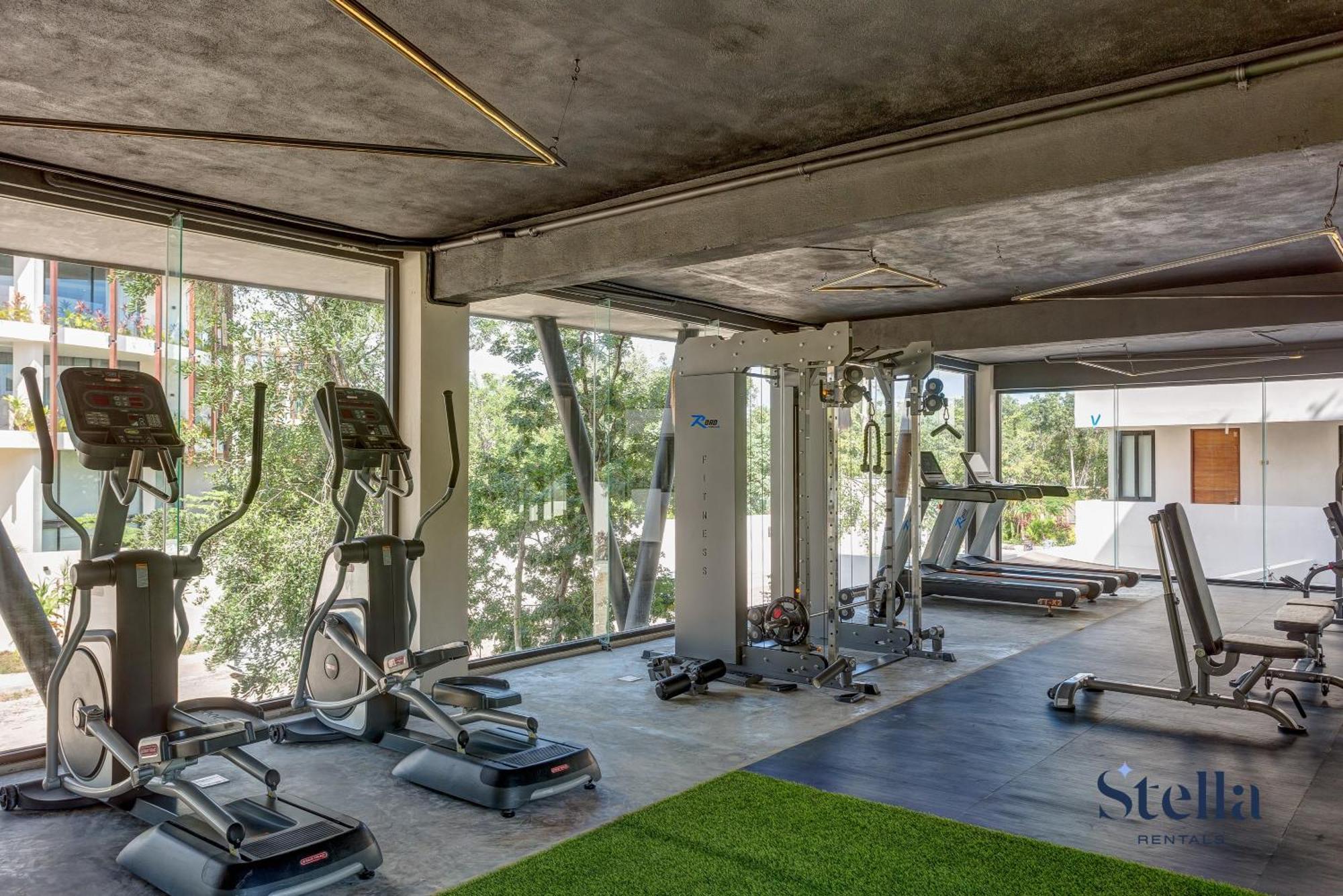 Xibalba Luxe Community With Pool And Gym 5min To Beach Apartment