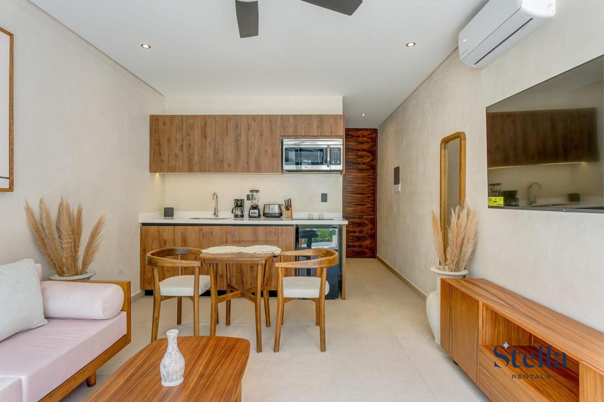 Xibalba Luxe Community With Pool And Gym 5min To Beach